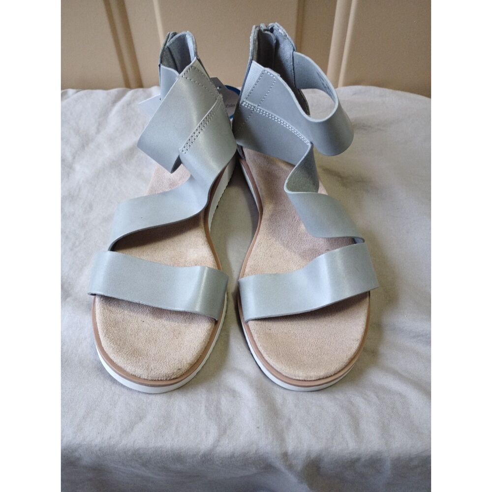 Time and Tru NWT Comfort Strappy Gray Gladiator Sandals – Size 7